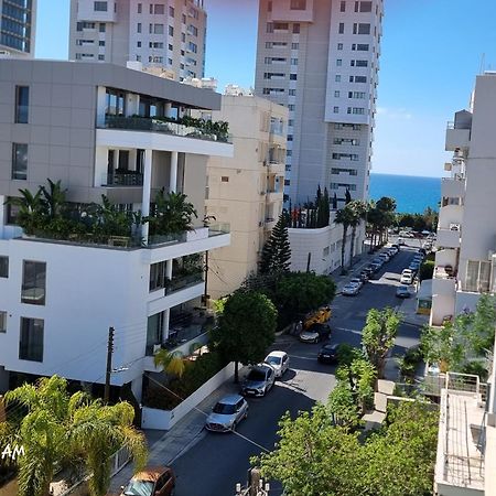Beach Apartment'S Limasol Buitenkant foto