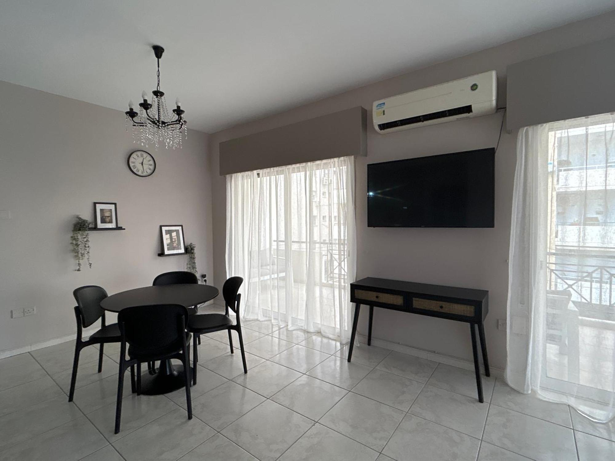 Beach Apartment'S Limasol Buitenkant foto