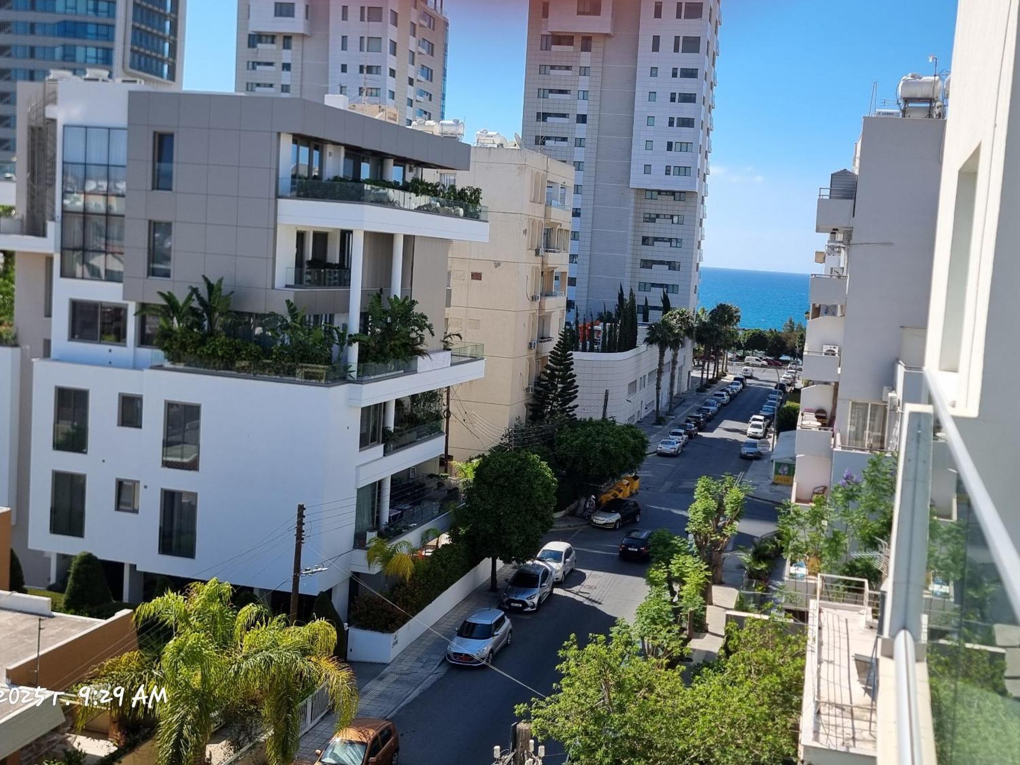 Beach Apartment'S Limasol Buitenkant foto